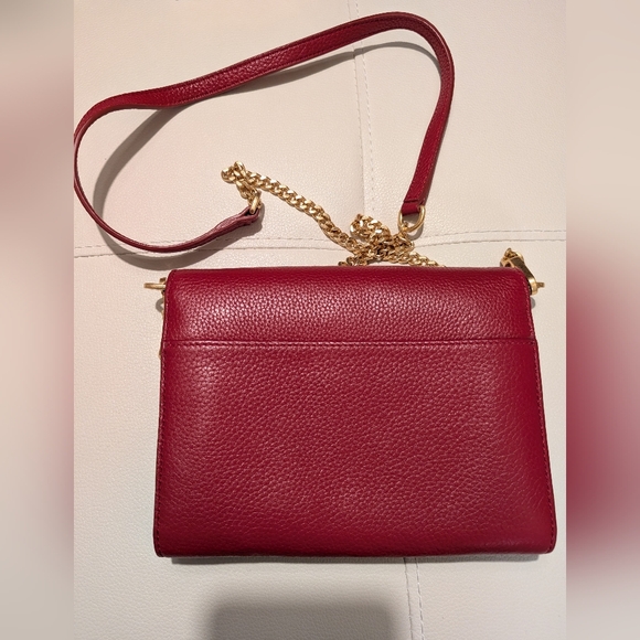 Tory Burch Britten Chain Wallet In Red With Gold Hardware - Picture 3 of 4